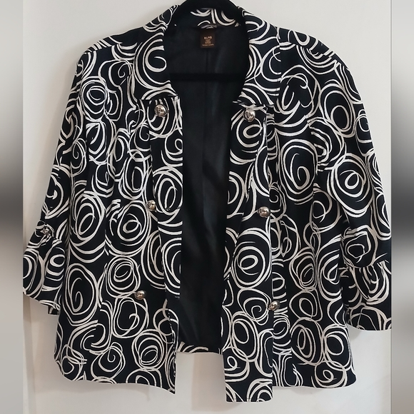 Multiples Jackets & Blazers - Multiples Geometric Black and White Swirl Blazer Extra Large